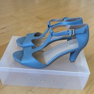 Giani Bernini Leather Light Blue T-Strap Heels